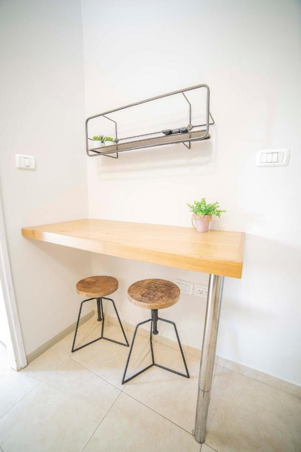 Ourplace Nachalat Binyamin Tel Aviv Exterior photo